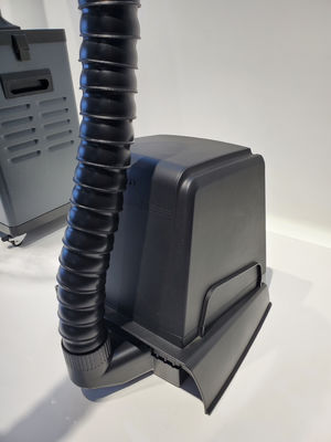 手のはんだ付けすることのための軽量の小型発煙の抽出器